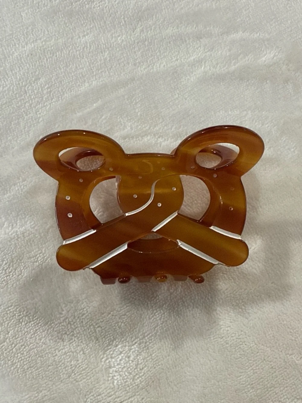 Cute Mickey pretzel-inspired hair claw clip 🥨🤎